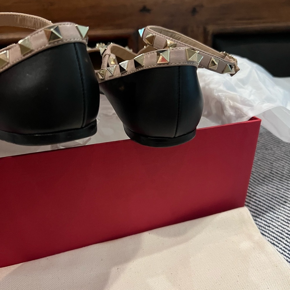 Valentino ballerina flats black w/ tan LIKE NEW - Picture 7 of 14